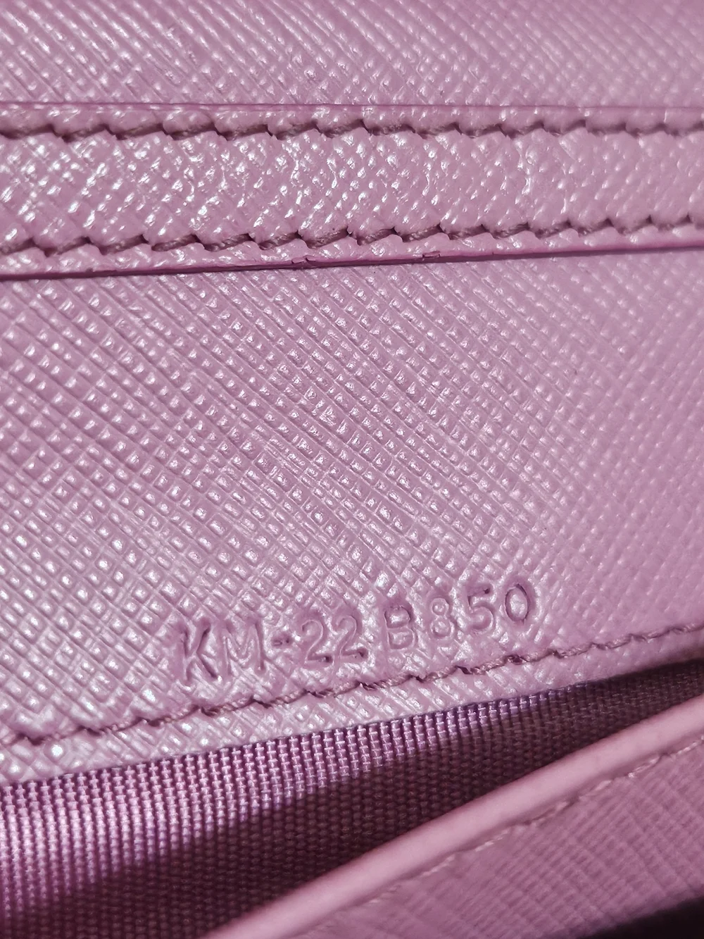 Salvatore Ferragamo Miss Vara Wallet On Chain - Picture 11 of 14